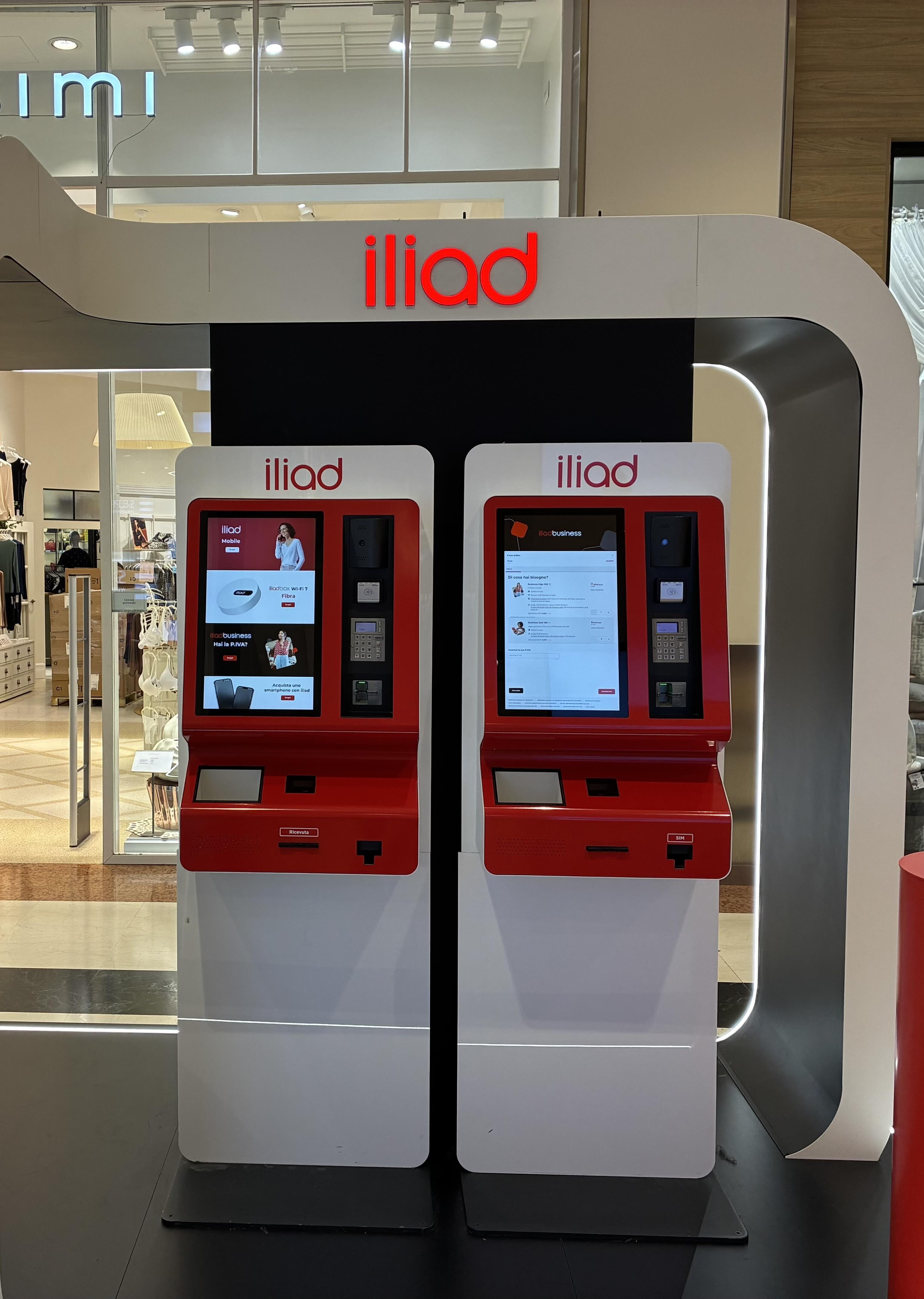 iliad corner at the Fiordaliso shopping center